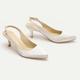 Femme Chaussures à Talons Chaussures de mariage Chaussures habillées Mariage Soirée Bureau Chaussures de mariée Talon de chaton Talon Bas Bout pointu Elégant Satin Mocassins Noir Blanche Ivoire