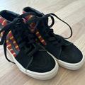 Vans Shoes | Adorable Harry Potter Gryffindor Vans. Size 1.5. | Color: Black/Red | Size: 1.5bb