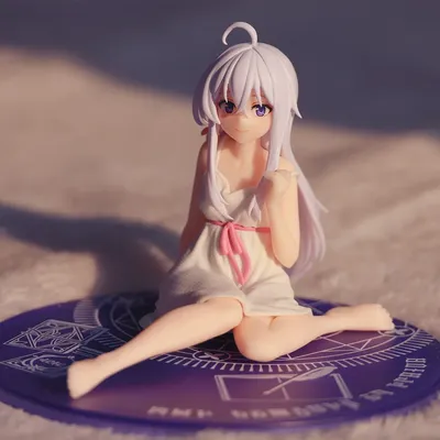 New Anime Wandering Witch: The Journey Elaina Figure PVC Pajama sitting posture Model Toys Computer central control pendant