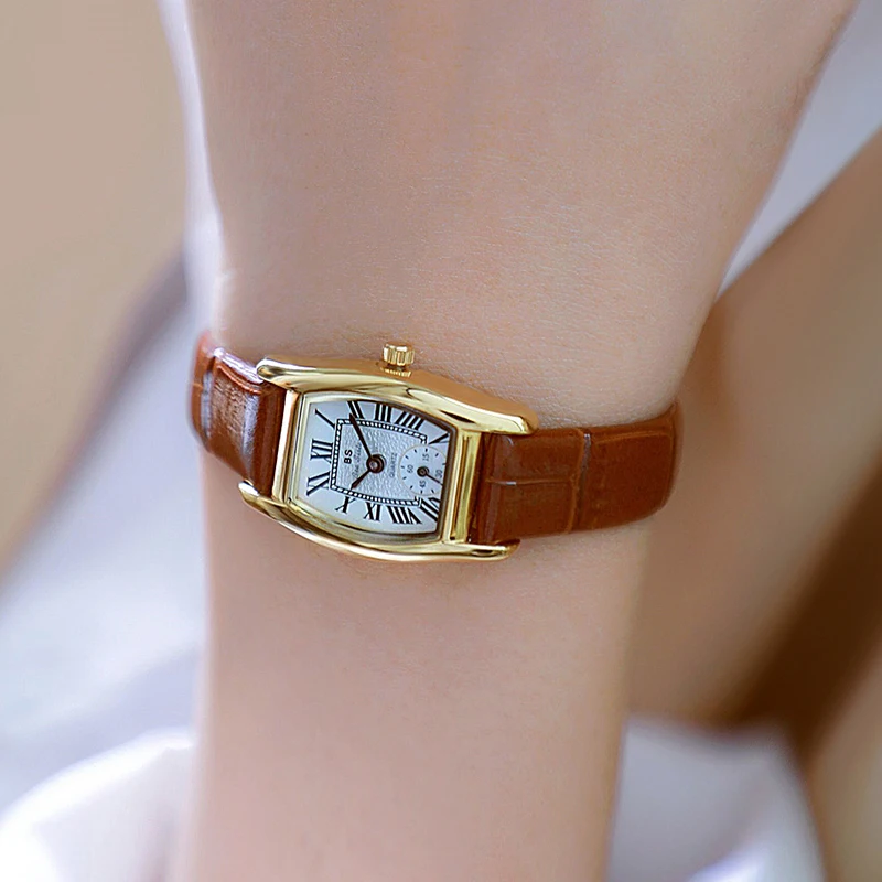 Fashion Women Watch Small 2025 Simple Retro Leather Watch For Women Casual Vintage Quartz Brown Clock Wristwatches For Ladies
