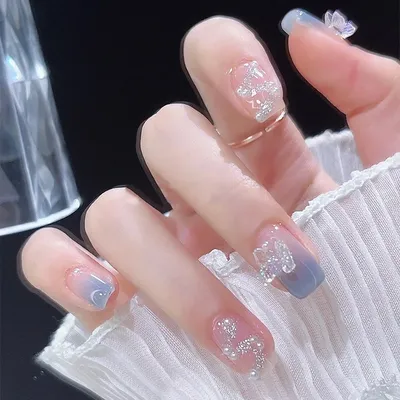 24PCS- Fake Nails Short Detachable Finished Fingernails Sparkling Butterflies Wearable False Nails press on Square Head Full Cov