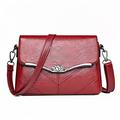 CCAFRET Shoulder bags women Luxury Shoulder Bag Women Vintage Pu Leather Crossbody Bag Ladies Small Flap Messenger Bag Female Handbags And Purses (Color : Red, Size : 25 X 16 X 9cm)