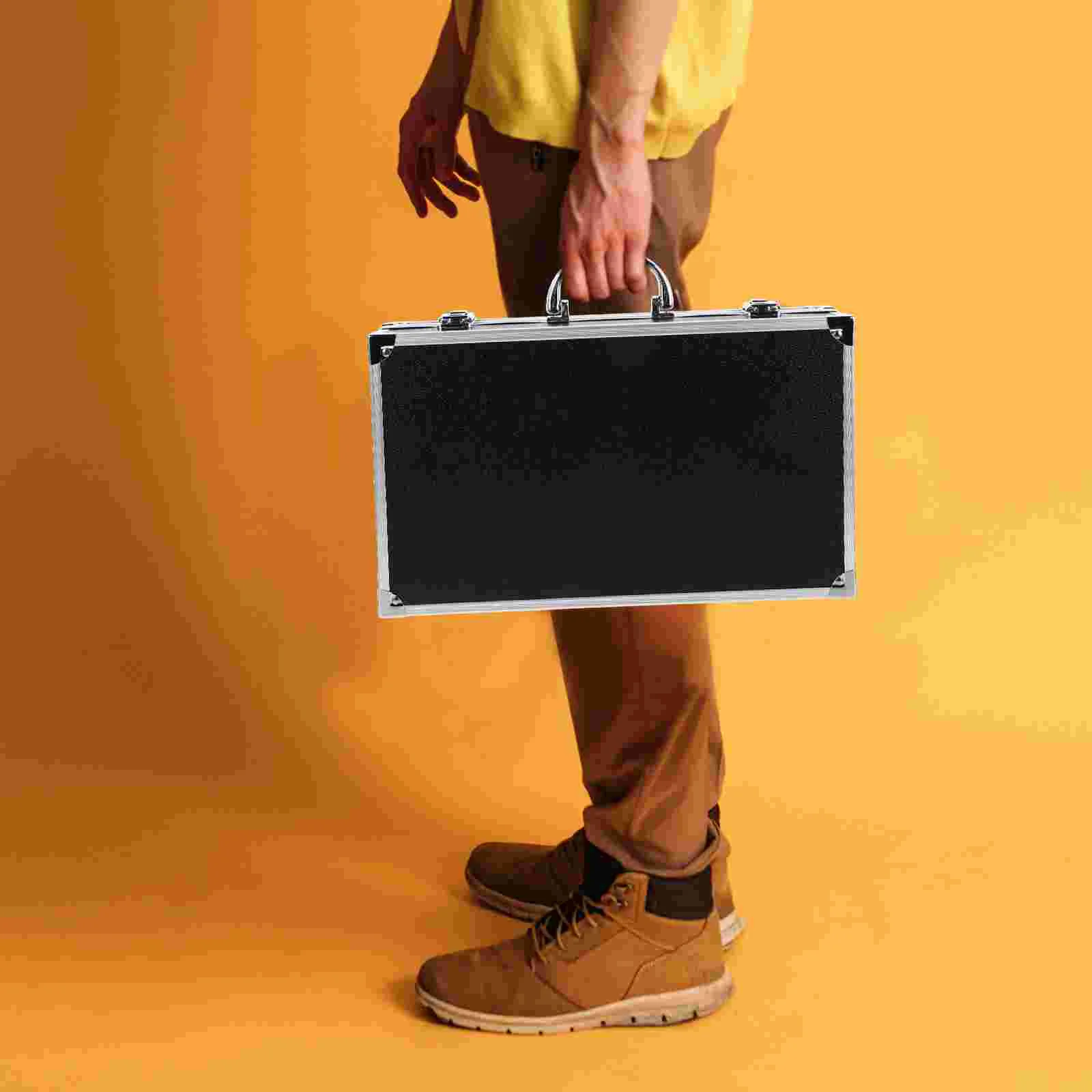 Mikrofon box tragbarer Koffer träger Außen halter für kleine Tasche aus Aluminium legierung im Fitness studio Image