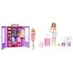 Barbie Ultimate Closet, Kleiderschrank mit über 15 Kleidern und Accessoires & Malibu - Koffer, Rucksack, Hündchen und mehr als 10 Accessoires