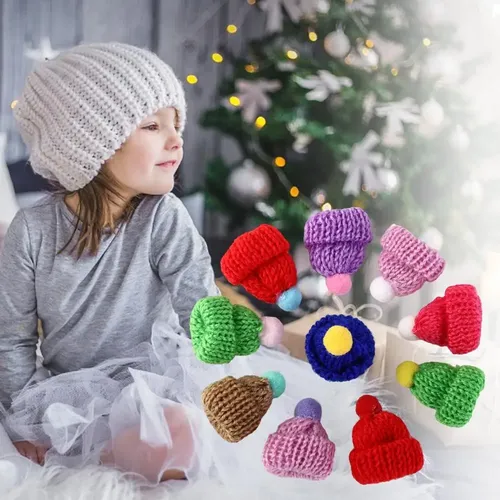 10 stücke bunte Mini-Strick mützen Puppen hüte Woll mütze Weihnachts baums chmuck DIY Nähen Handwerk