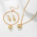 Ensemble de bijoux simples pour femmes pendentif coeur doré boucles d'oreilles collier bracelet