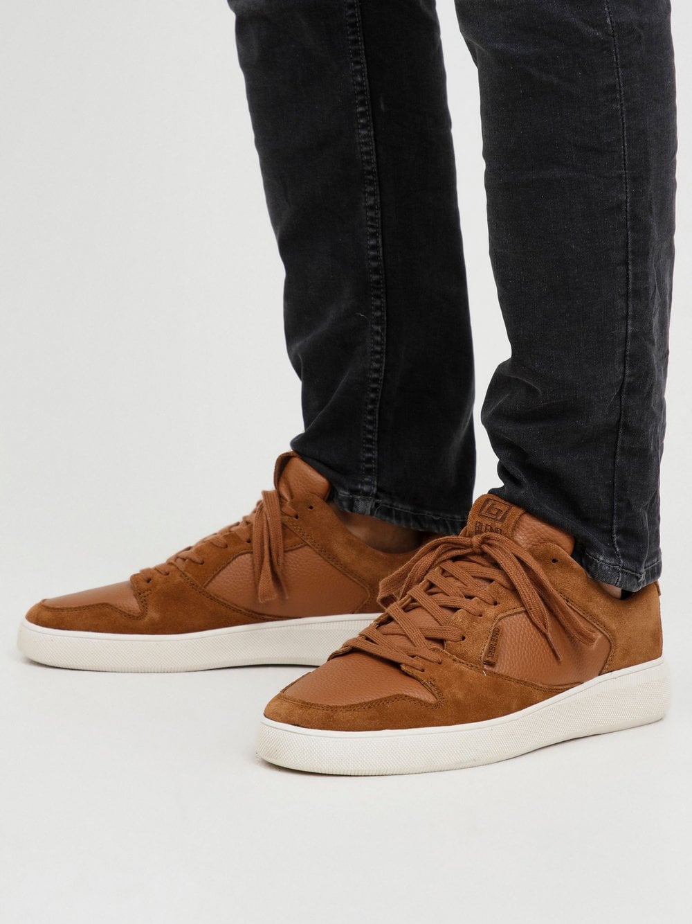 BLEND Basketballschuh Herren braun, 43 Image