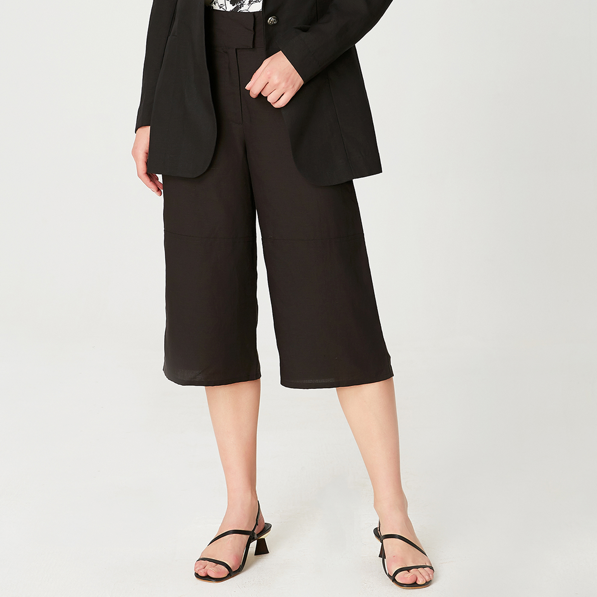 Weite Caprihosen Image