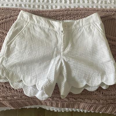 Lilly Pulitzer Shorts | Lilly Pulitzer, Buttercup Short, White Size 00 | Color: White | Size: 00