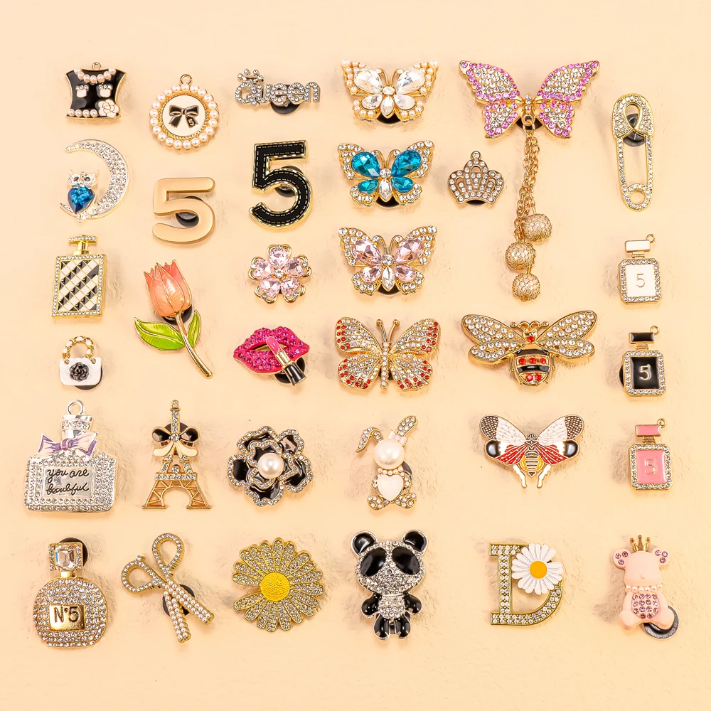 1 stücke Designer Metall Schuh Charms Luxus Dekorationen Pins für Frauen Mädchen Sandale dekorative Perle Schuh Zubehör für Clog Schnalle