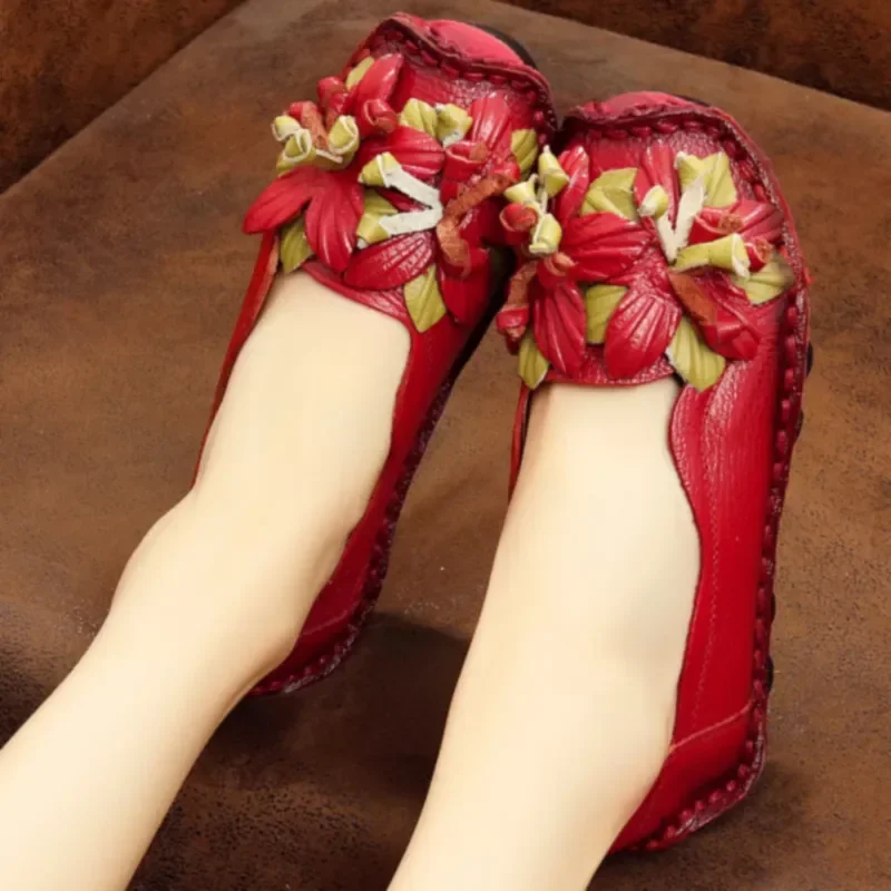 Echtes Leder Sommer Wohnungen Frauen Weiche Slip-On Flache Schuhe Schwarz Rot Floral Mom Loafers Mokassin Dame Designer Schuhe 2024