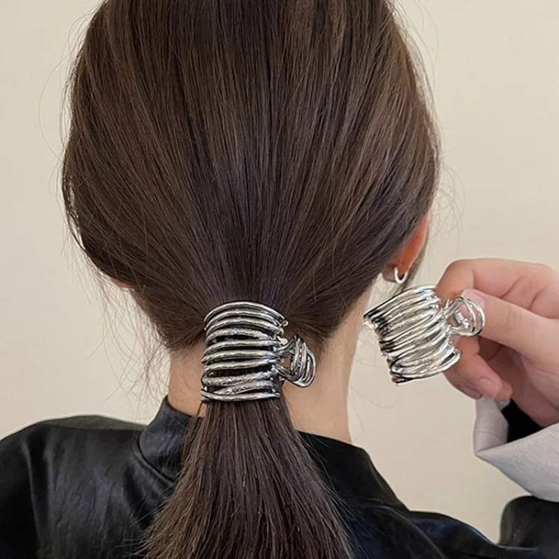 Mode Unregelmäßige Metall Haar Krallen Rutschfeste Haarnadeln Für Frauen Mädchen Hohe Pferdeschwanz Halter Haar Zubehör Clip Haar Grip Kopfbedeckungen Image