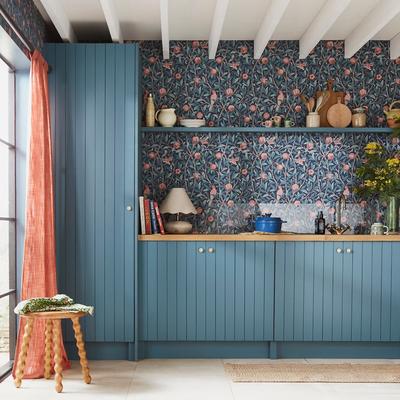 Vliestapete "Bird & Pomegranate", blau (dunkelblau), B:0,52m L:10m, Vlies, WILLIAM MORRIS AT HOME, Tapeten, Design Tapeten Image