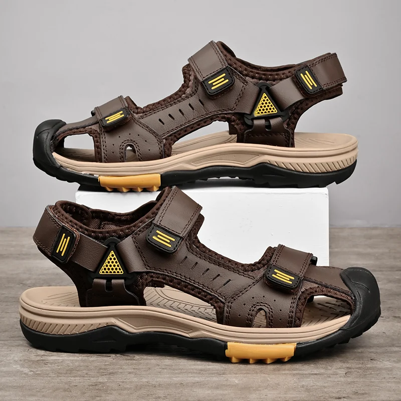 Sandali da uomo estivi Scarpe casual da uomo in vera pelle Sandali da uomo in pelle da esterno per uomo Scarpe da spiaggia Scarpe da uomo romane