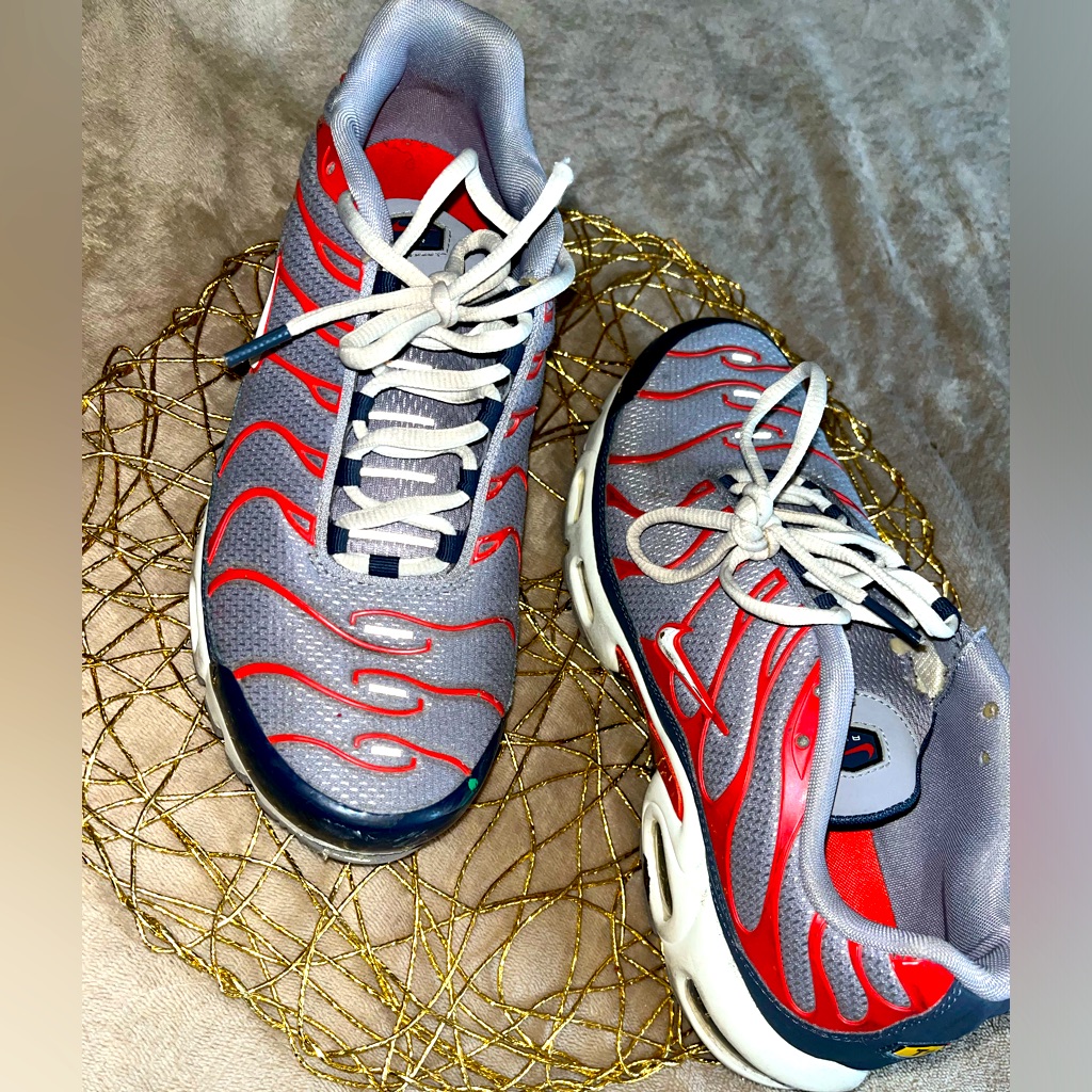 Nike Shoes | Tn Nike Airmax | Color: Blue/Red | Size: 8