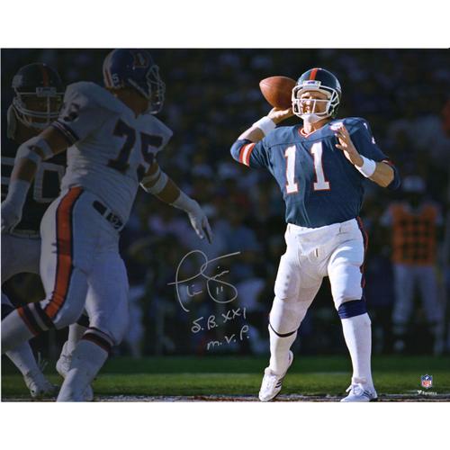 Von Phil Simms, New York Giants, signiertes 16 x 20 Zoll großes Foto vom Super Bowl XXI vs. Broncos mit der Aufschrift „SB XXI MVP“