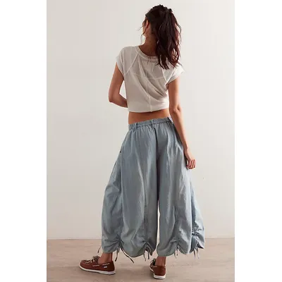 We The Free Lily Fields Cinch Jeans at Free People in Liquid Sky, Size: Large