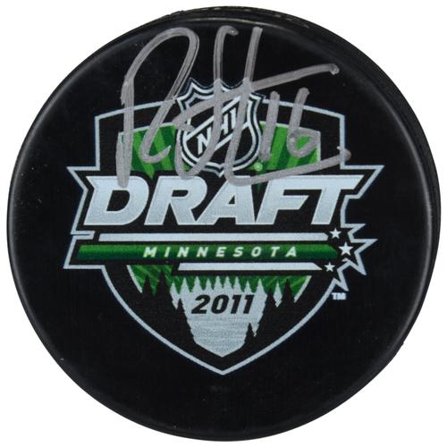 Autogramm von Ryan Strome, Hockeypuck mit Logo der Anaheim Ducks aus dem NHL Draft 2011