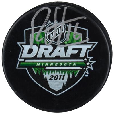 Autogramm von Ryan Strome, Hockeypuck mit Logo der Anaheim Ducks aus dem NHL Draft 2011 Image