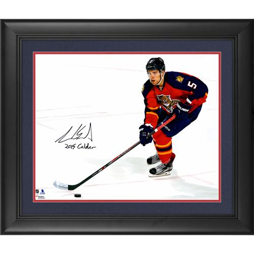 Aaron Ekblad, Florida Panthers, gerahmtes, signiertes Eiskunstlauffoto, 40,6 x 50,8 cm, rotes Trikot, mit der Aufschrift „2015 Calder“