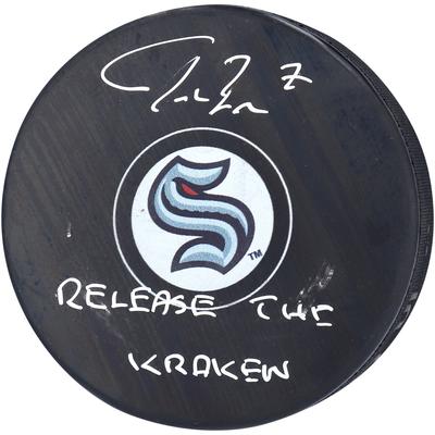 Signierter Hockeypuck von Jordan Eberle Seattle Kraken mit der Aufschrift „Release The Kraken“ Image