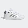Sneaker ADIDAS SPORTSWEAR "GRAND COURT 2.0 KIDS", Gr. 33, weiß (cloud weiß, matte silber, cloud weiß), Synthetik, Textil, sportlich, Schuhe, Design auf den Spuren des adidas Superstar