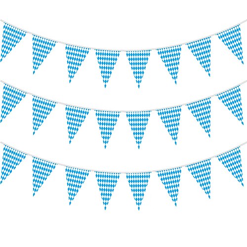 deutschland münchen blau-weiß kariertes tischtuch oktoberfest banner flagge ziehen bayern flagge hängende flagge dreieckige schnur flag Image