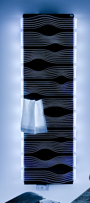 Caleido shine Badheizkörper B: 590 mm, H: 1820 mm, schwarz, LED-beleuchtet FSH185362 Image