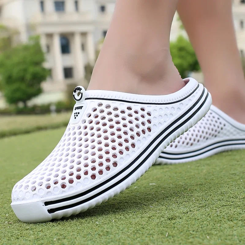 Männer Schuhe 2024 Strand Hausschuhe Unisex Aushöhlen Casual Frauen Strand Sandale Flip-Flops Schuhe Rutschfeste Größe 36-45 Herren Hausschuhe