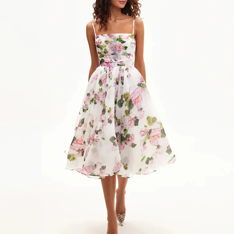 Abito estivo con bretelle con stampa floreale con scollo a barchetta Abito elegante in chiffon a vita alta senza maniche Abito da sera plissettato con nuovo temperamento
