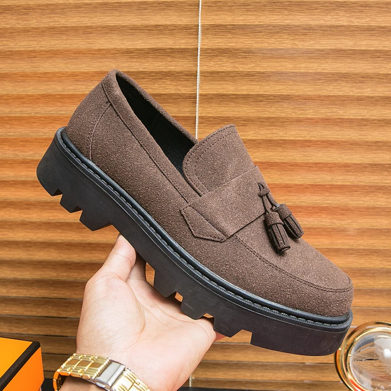 Reverse Wildleder dicke Sohle Männer Oxford Schuhe bequeme formale Quasten Slipper Business Kleid Schuhe lässig Männer Schuhe Herren Schuhe