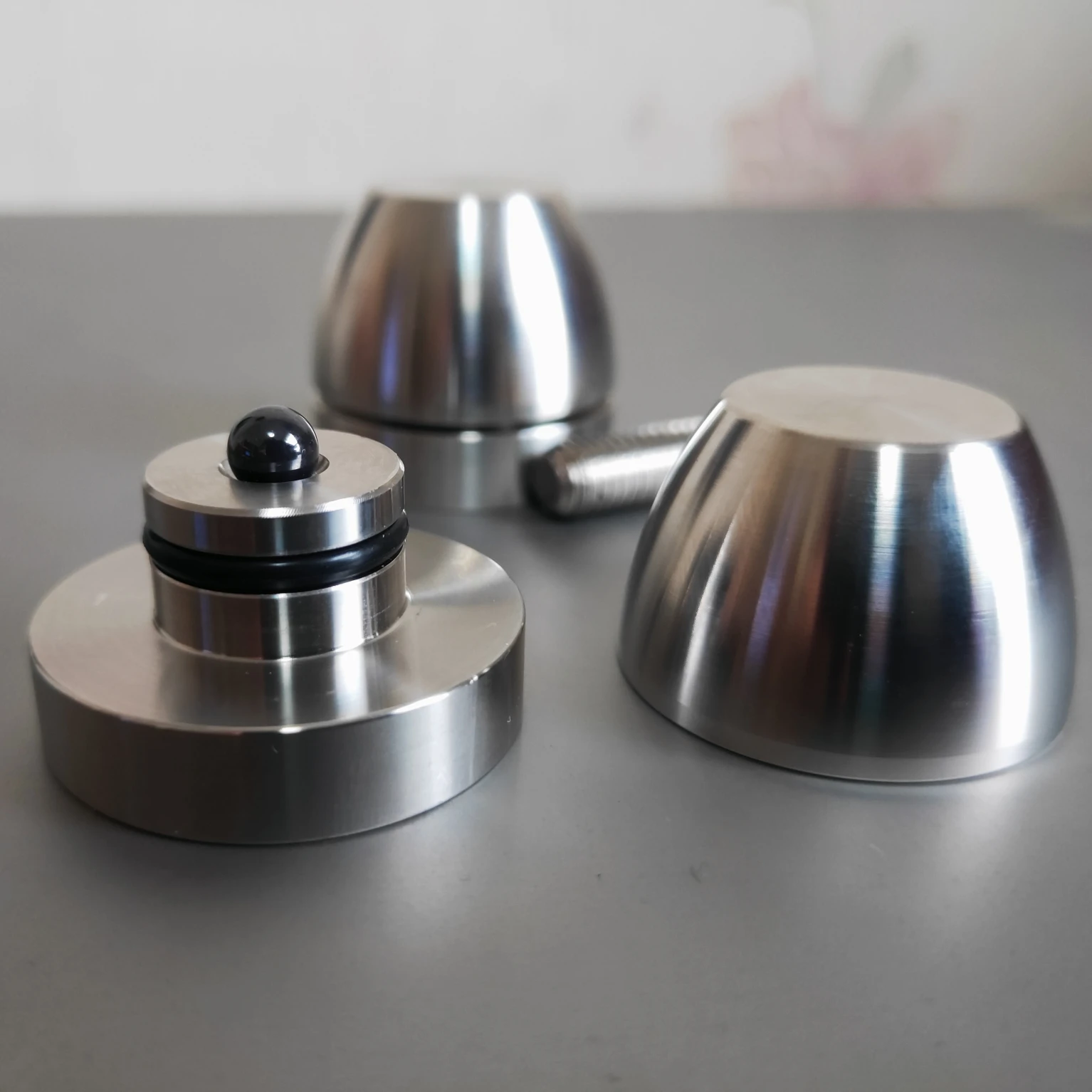 HIFI Audio Lautsprecher Verstärker Chassis FE Stoßdämpfer Fuß Pad Füße Basis Nagel Isolation Spikes Stehen Kegel Boden Image