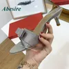 2022 neue Designer Schmetterling Knoten Hausschuhe Runde Kappe Kätzchen Ferse Glänzend Leder Sommer Luxus Frauen Schuhe Große Größe 43 Nette damen