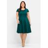 Cocktailkleid SHEEGO "Große Größen", Damen, Gr. 48, Normalgrößen, grün (tiefgrün), Obermaterial: 97% Baumwolle, 3% Elasthan, unifarben, klassisch, figurbetont knieumspielend, Rundhals, Kurzarm, Kleider Partykleid, in Bahnenform