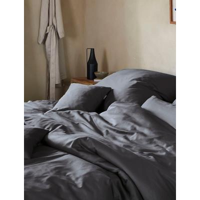 Bettwäsche IRISETTE "Premium Satin Bettwäsche Paris", grau (anthra), B/L: 200cm x 220cm, 2 St., Mako-Satin, B/L: 80cm x 80cm & 80cm x 80cm, Mako-Satin, Obermaterial: 100% Baumwolle, Bettwäsche, hochwertige Uni Premium Bettwäsche mit Reißverschluss,... Image