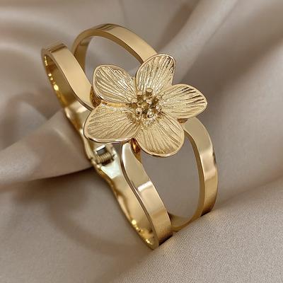 TEMU Waterproof Jewelry Gift Featuring A Vintage Stainless Steel Bangle With A Golden A Five- . Image
