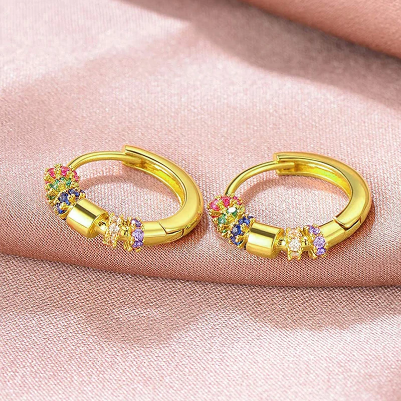 Huitan neue trend ige Damen Creolen mit bunten Zirkon Zirkon hellgold Farbe Kreis Ohrringe täglich tragen Modeschmuck Image