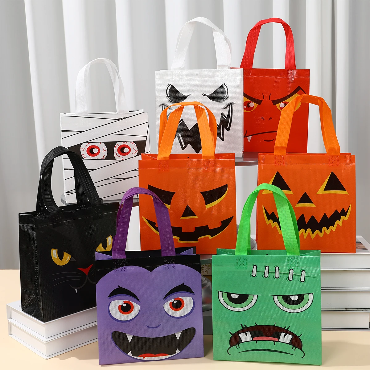 8 Stück Halloween-Vlies-Leckerli-Beutel, Kürbis, Geist, Fledermaus, Mumie, Monster, Katze, Muster, Tragetaschen, Süßes oder Saures, Halloween-Partygeschenk Image