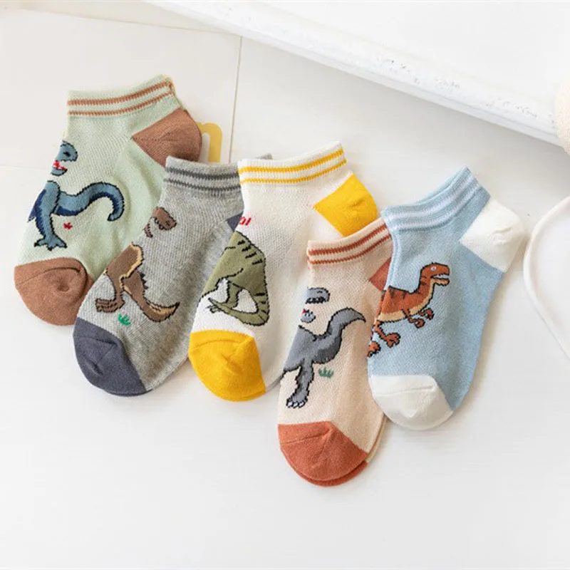5 Paar Socken mit Dinosaurier-Muster für Jungen, bequem, atmungsaktiv, lässig, weich, Kindersocken Image