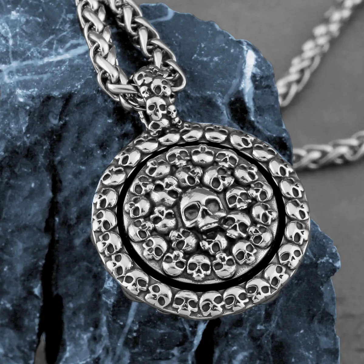 Klassische Disc Skull Halskette Edelstahl Herren Neo-Gothic Hip-Hop Punk Biker Anhänger Halskette Vintage Charm Schmuck Großhandel