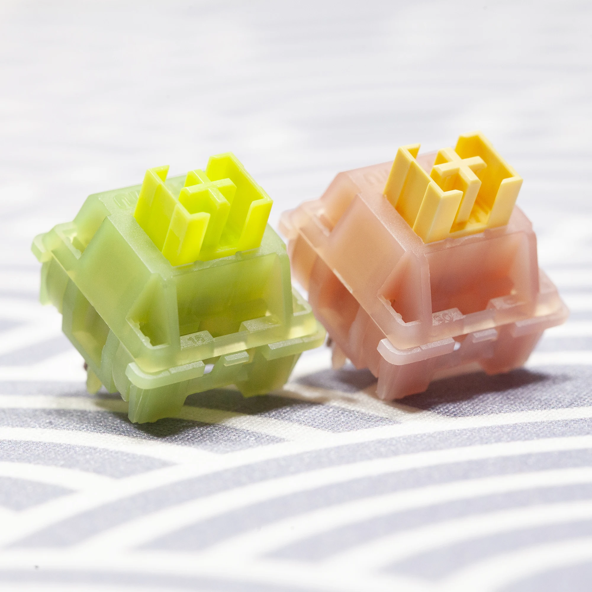 Outemu Silent Peach V3 Schalter Silent Lemon V3 Schalter Linear Tactile Limette für mechanische Tastatur Pom Pa66 Fabrik geschmiert Image