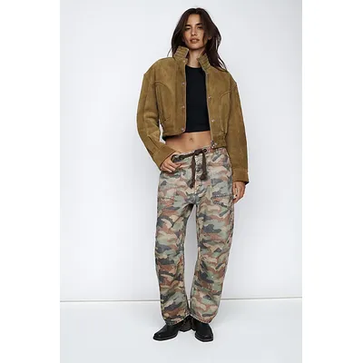 We The Free Moxie Printed Low-Slung Barrel Jeans at Free People, Size: 27