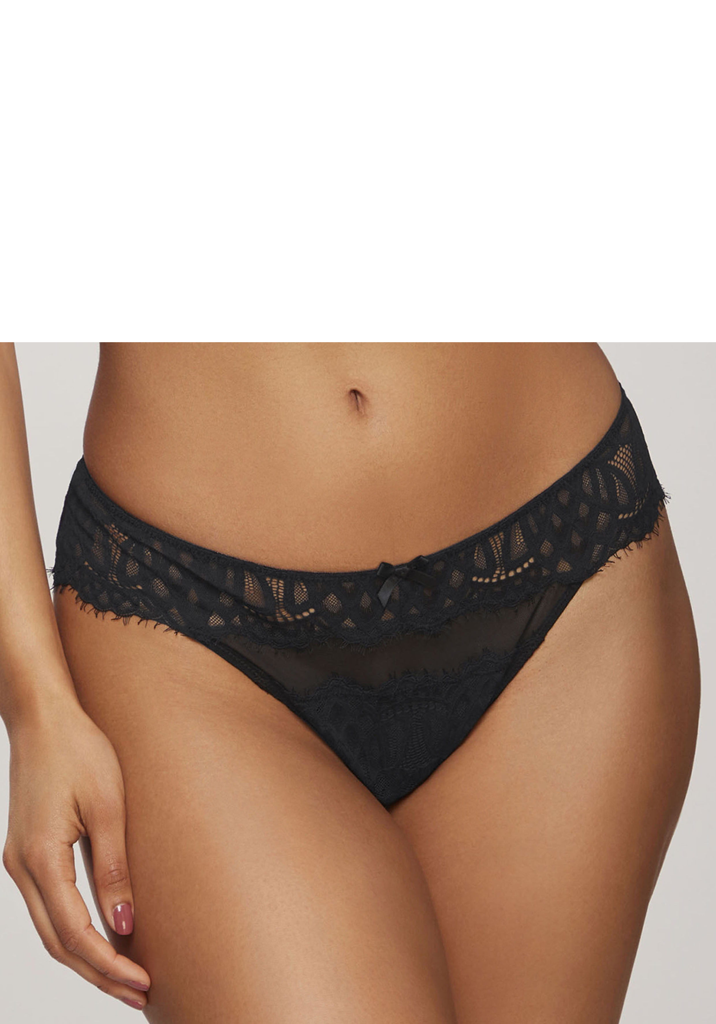 String LASCANA "Cara", Damen, Gr. 40/42, schwarz, Spitze, Obermaterial: 87% Polyamid, 13% Elasthan, körpernah, Unterhosen, aus dezent transparenter Spitze, anteilig aus recyceltem Material Image