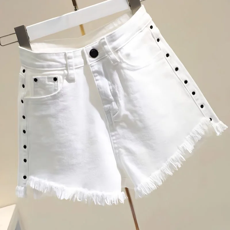 Schwarze Denim-Shorts für Damen, Streetwear, 2026 Sommer, neue koreanische schlanke Kette, Trend-Hotpants, weiße lässige kurze Jeans