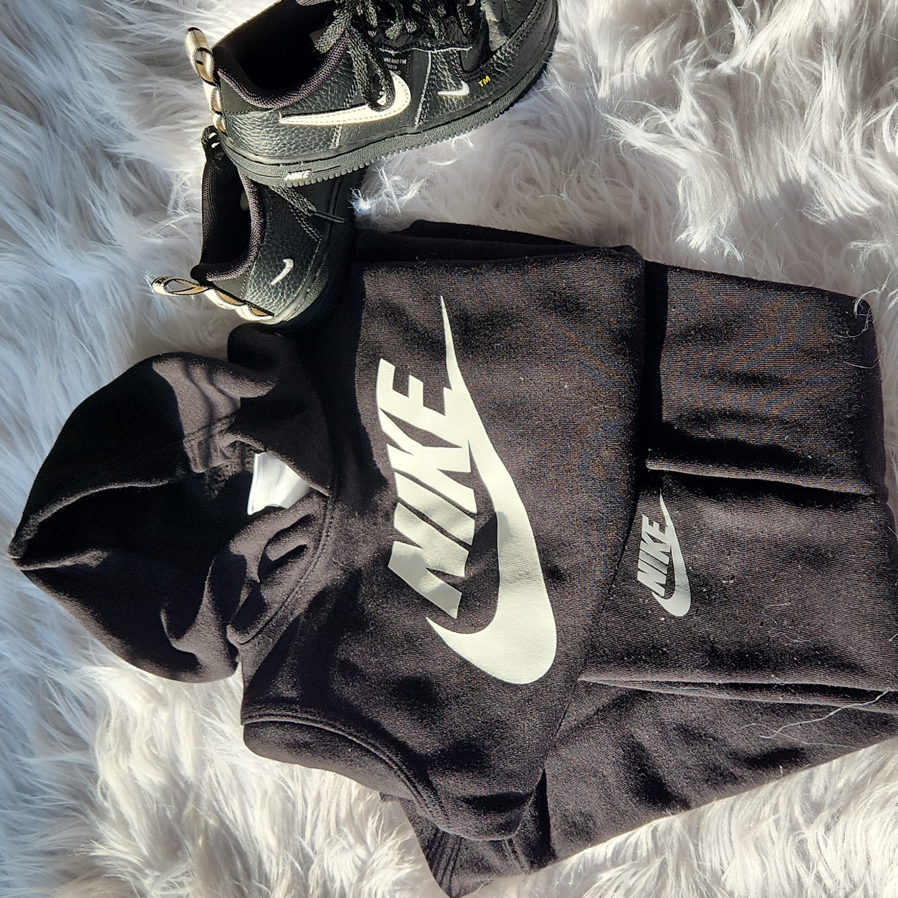 Nike Shoes | Boys Nike Air Force 1 W/Nike Sweatsuit | Color: Black/White | Size: 9b