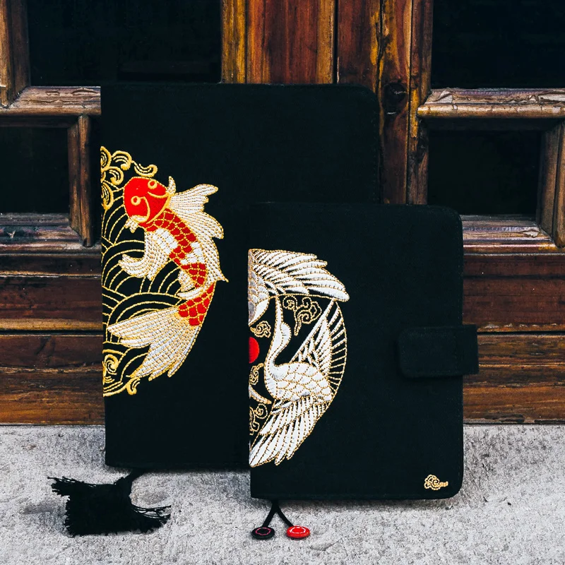 Kinbor A5 A6 Agenda Koi King Notizbuch Retro Stickerei Handkonto Planer Notizblock Literarisches tägliches wöchentliches Effizienzbuch Image