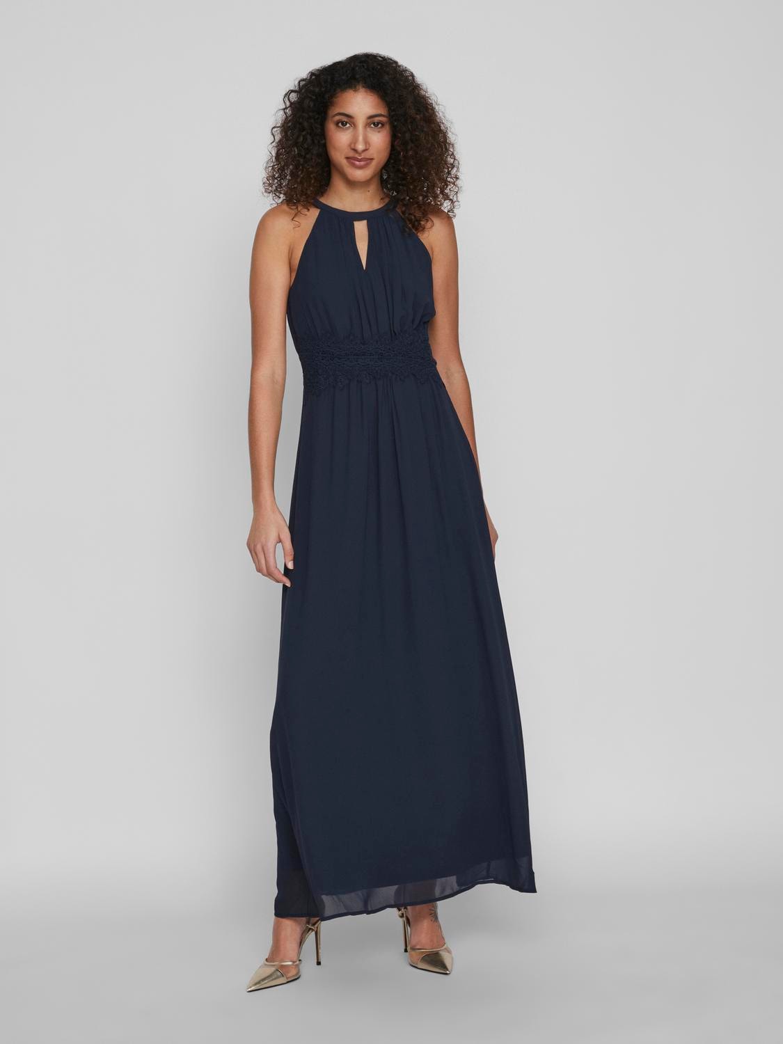 Maxikleid VILA "VIMILINA HALTERNECK MAXI DRESS - NOOS", Damen, Gr. 40, N-Gr, blau (total eclipse), Web, Obermaterial: 100% Polyester, unifarben, regular fit knöchellang, Neckholder, Kleider Maxikleid, Sommerkleid
