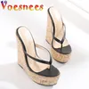 Sommer Neue Flip-Flops Keile Frauen Schuhe Spaziergang Zeigen Rutschen Peep Toe Mischfarben Strand