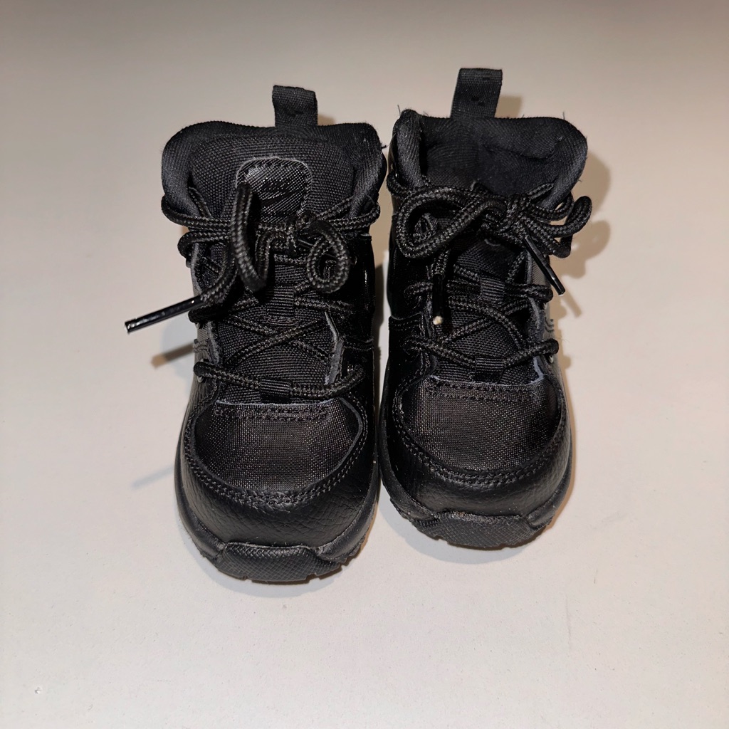 Nike Shoes | Boys Nike Manoa Black Leather Boots | Color: Black | Size: 5bb
