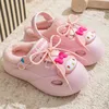 Echte Sanrio My Melody Hello Kitty Plüsch-Hausschuhe, Kuromi, warme Winter-Hausschuhe, flache, lässige, rutschfeste Mädchen-Hausschuhe